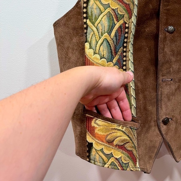 Vintage Suede and Tapestry button down vest approx size large - Picture 4 of 6